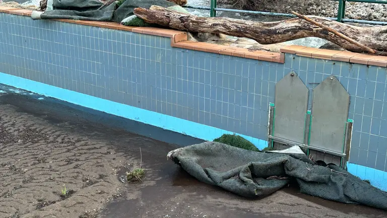 estado da piscina na Carixa